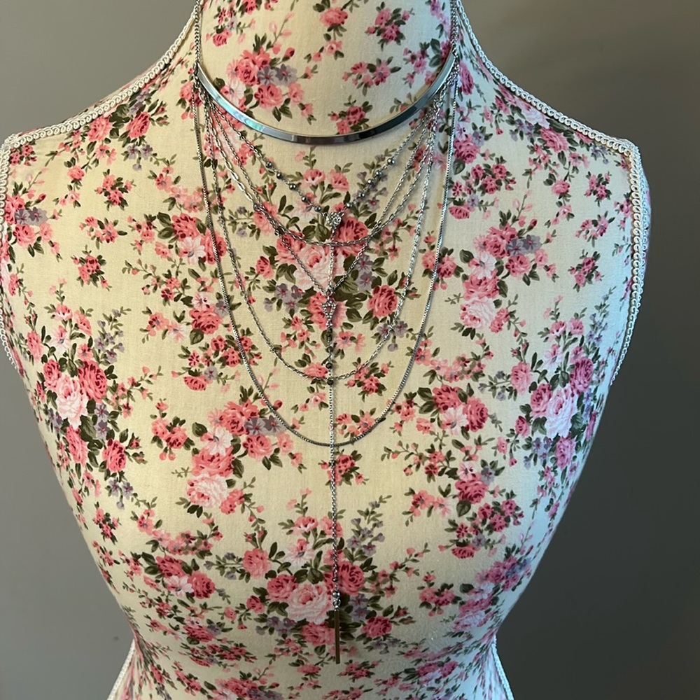 New express silver drop necklace